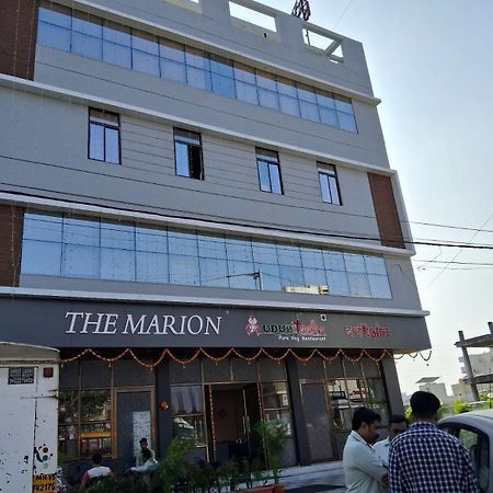 Hotel The Marion Nashik Bagian luar foto